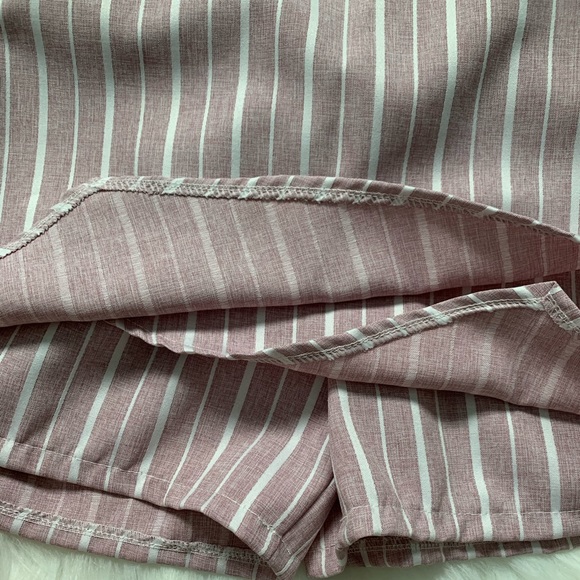 Elastic waist short - Picture 3 of 4